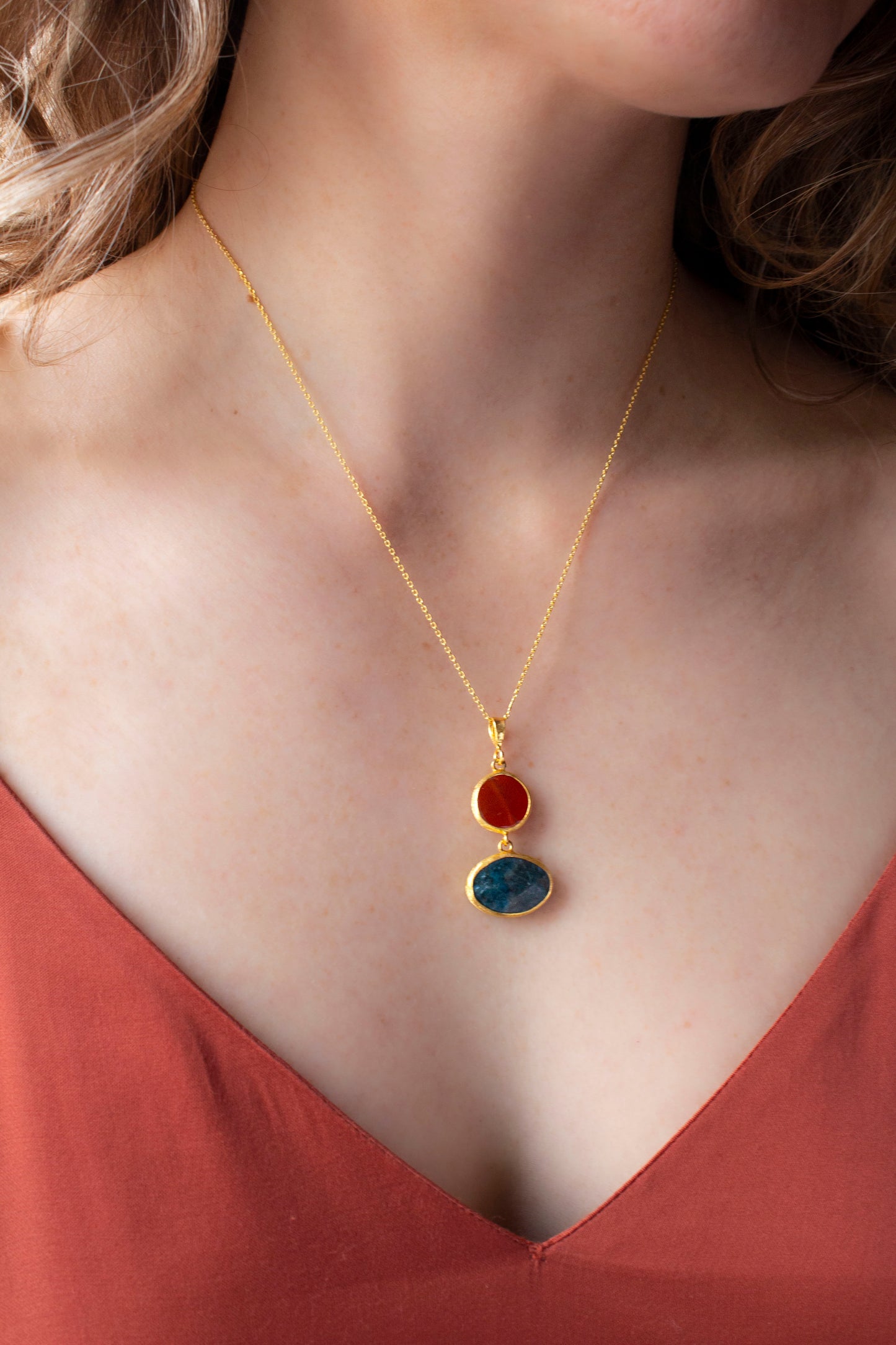 Leda - Apatite & Agate