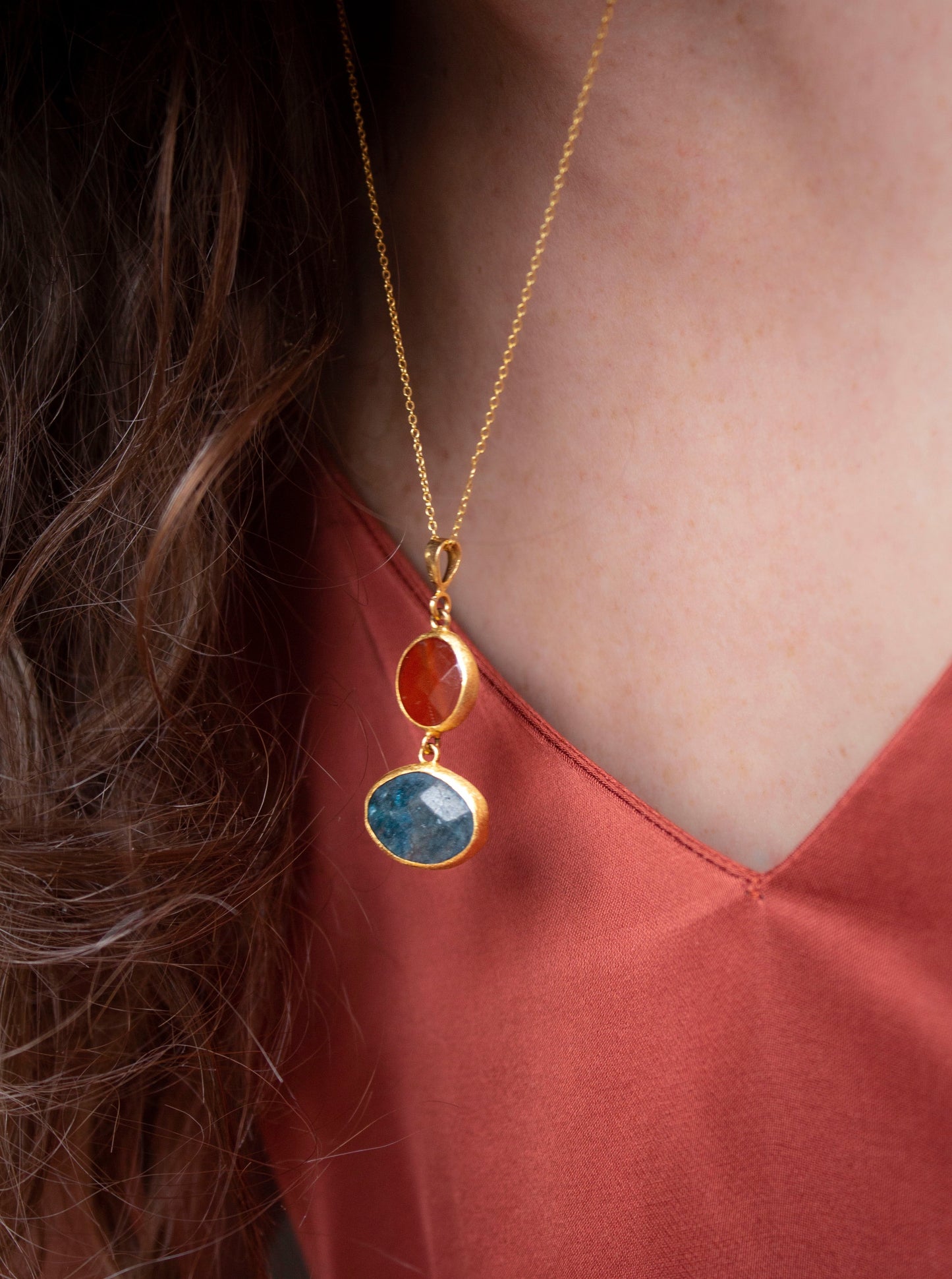Leda - Apatite & Agate