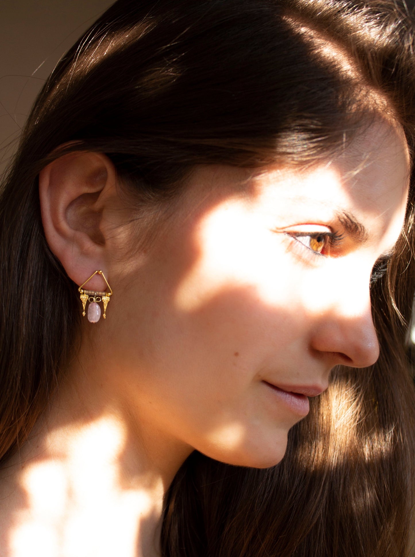 Girl wearing Oceanid with pink quartz